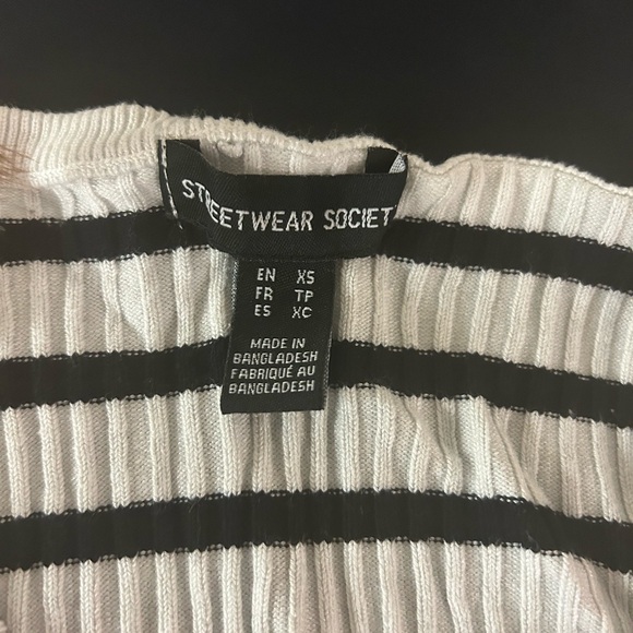 Long sleeved crop top - Picture 2 of 3